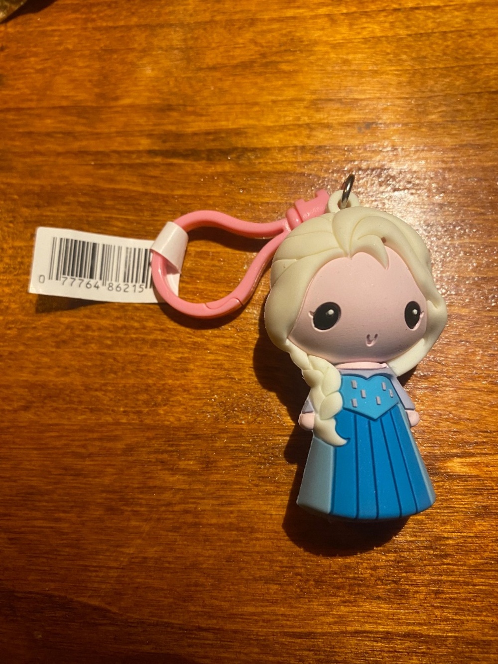 Disneys Frozen “Elsa” figural bag clip collectible